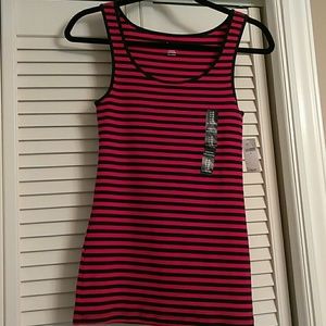 Ladies size medium Gap t-shirt this wonderful Gap